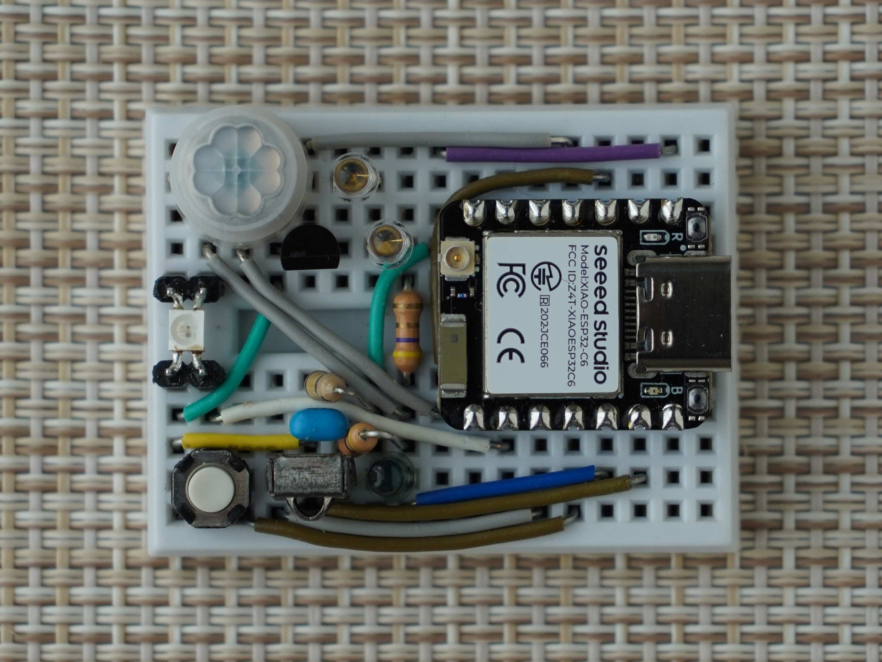 ブレッドボードにも美学あり